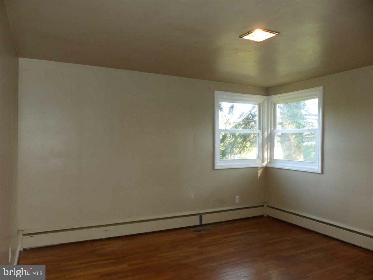 433 Edgehill Road York, PA 17403 - Photo 17 of 23
