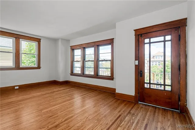 $329,000 | 33 Harding Road, Buffalo, NY 14220