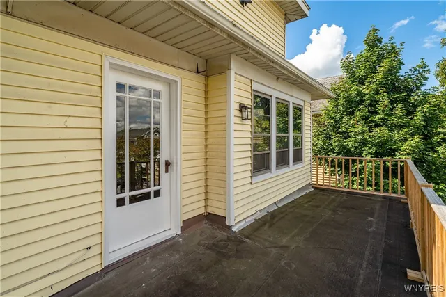 $329,000 | 33 Harding Road, Buffalo, NY 14220