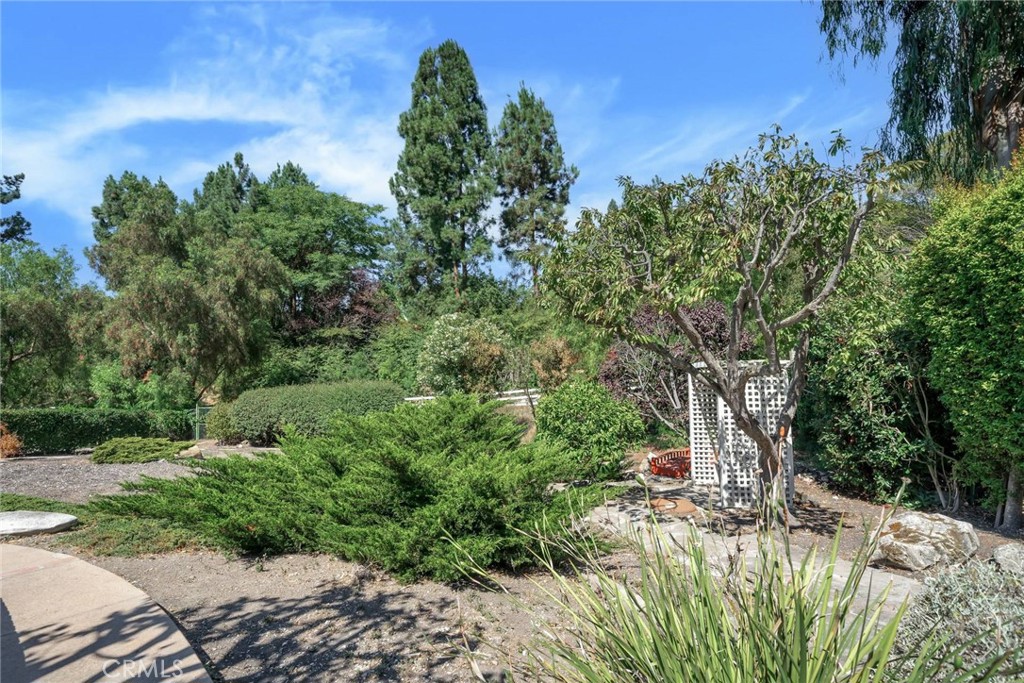 5203 Middlecrest Road Rancho Palos Verdes, CA 90275 - Photo 27 of 28 a view of a backyard of the house