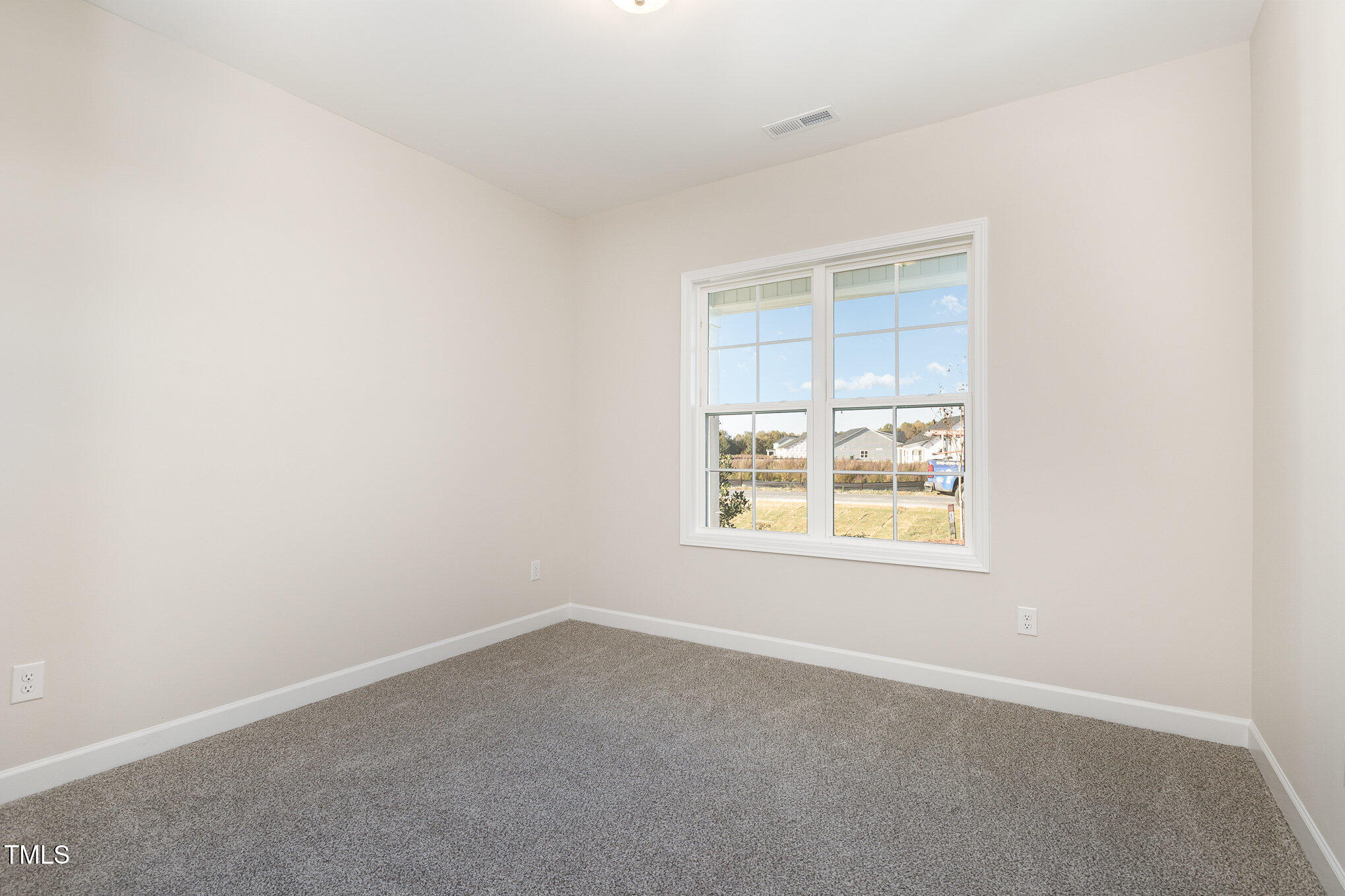 15 Barony Lane Smithfield, NC 27577 - Photo 15 of 24 an empty room with a window