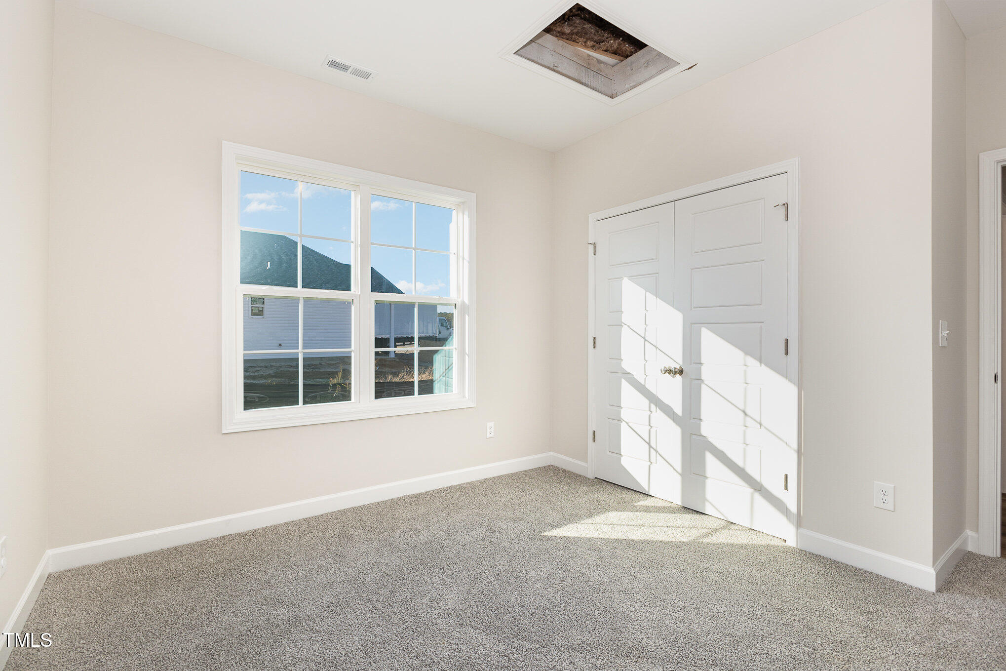 15 Barony Lane Smithfield, NC 27577 - Photo 16 of 24 an empty room with windows