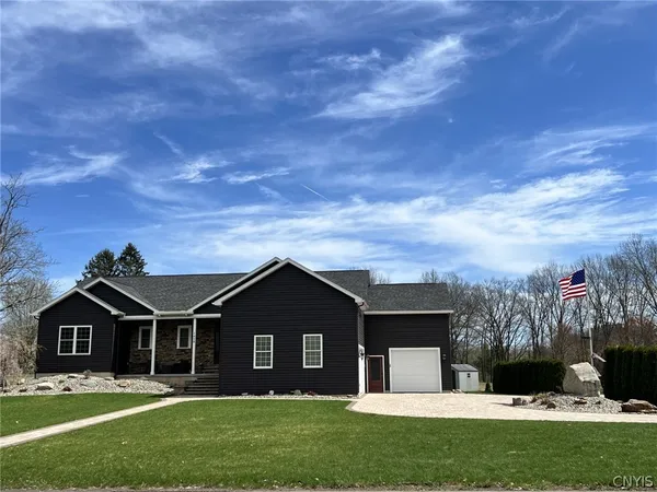 $750,000 | 1410 Allen Road, Clay, NY 13212