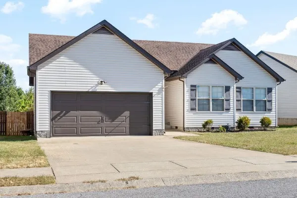 $1,550 | 1379 Whitt Lane, Clarksville, TN 37042