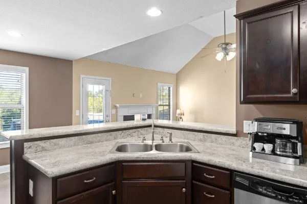 $1,550 | 1379 Whitt Lane, Clarksville, TN 37042