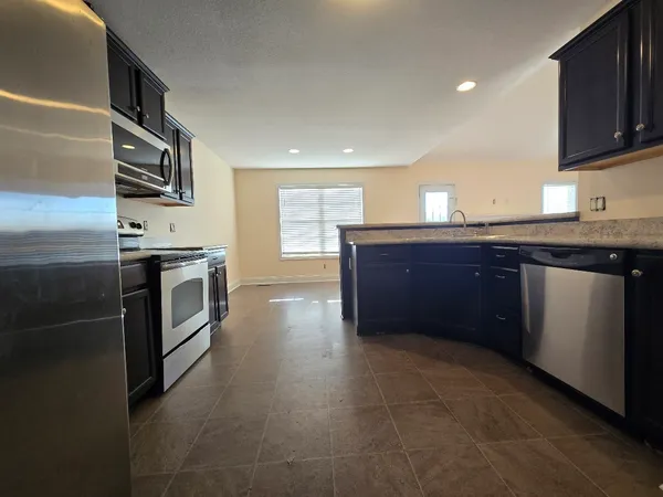 $1,550 | 1379 Whitt Lane, Clarksville, TN 37042