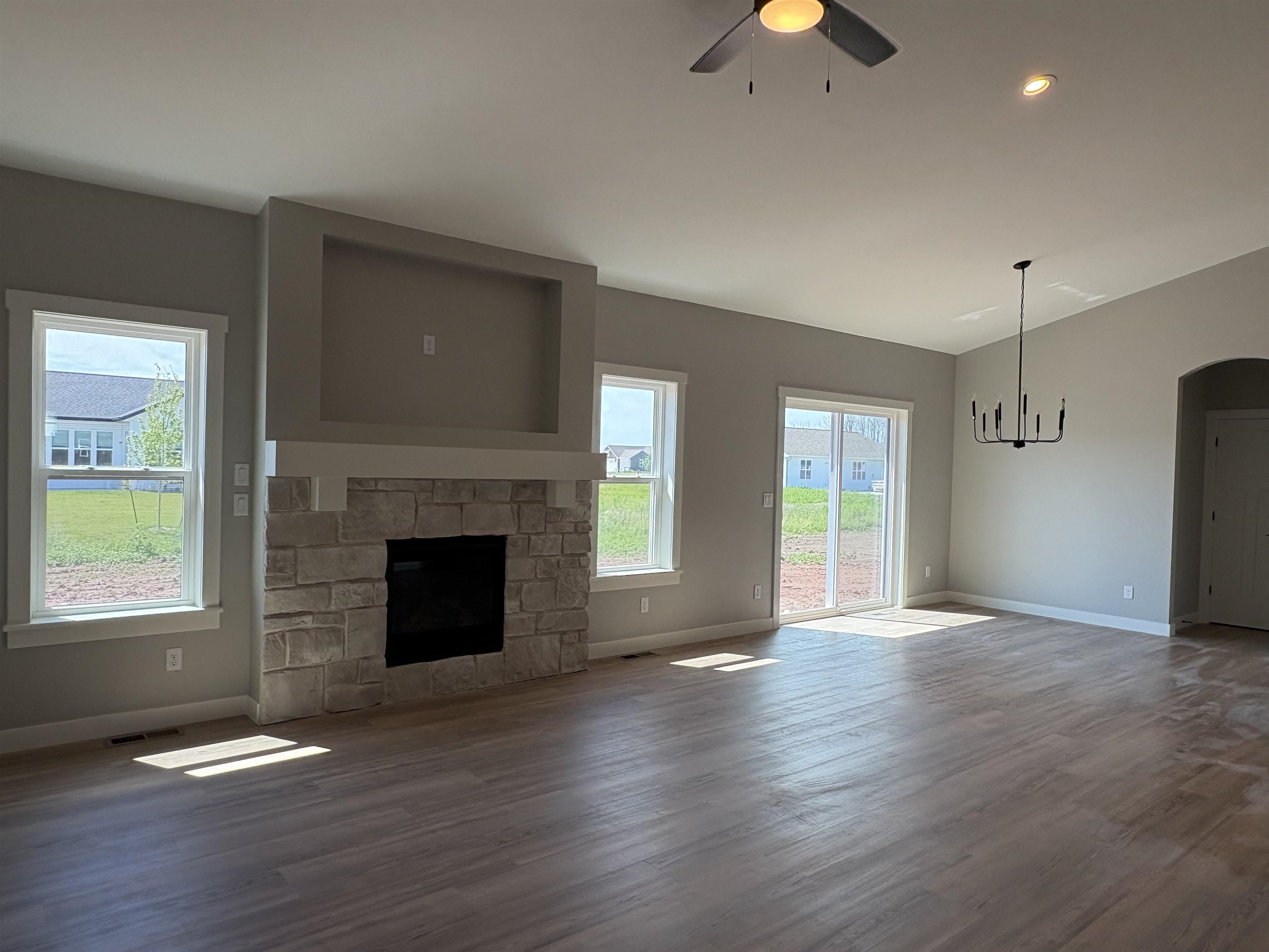 N8843 Killarney Way Menasha, WI 54952 - Photo 14 of 28