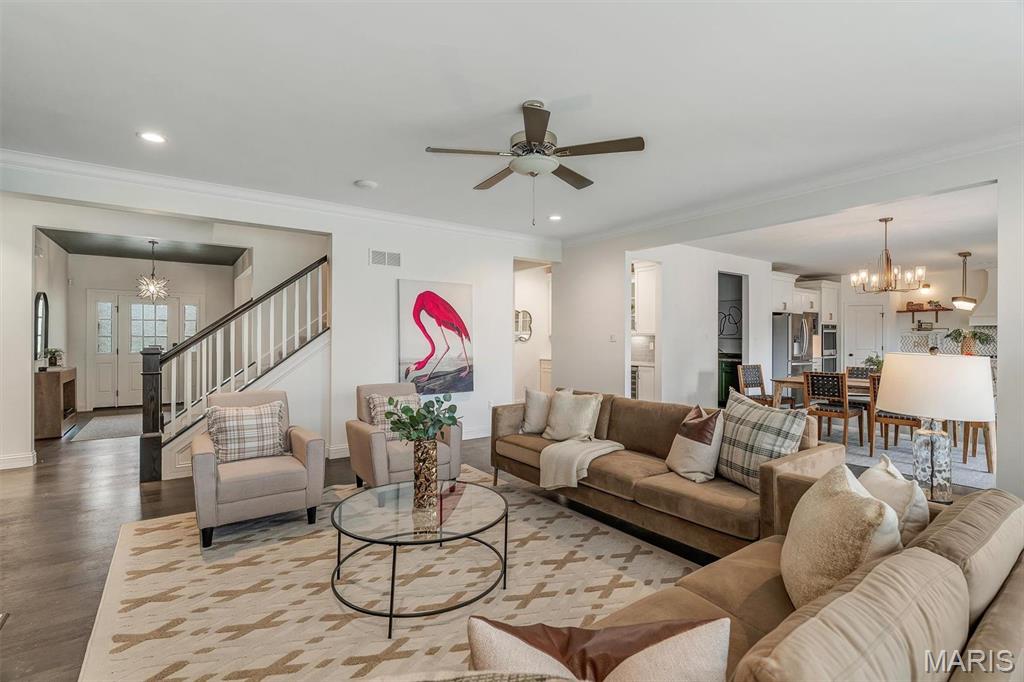 1316 Bopp Road St. Louis, MO 63131 - Photo 11 of 58 Gallery Image 11