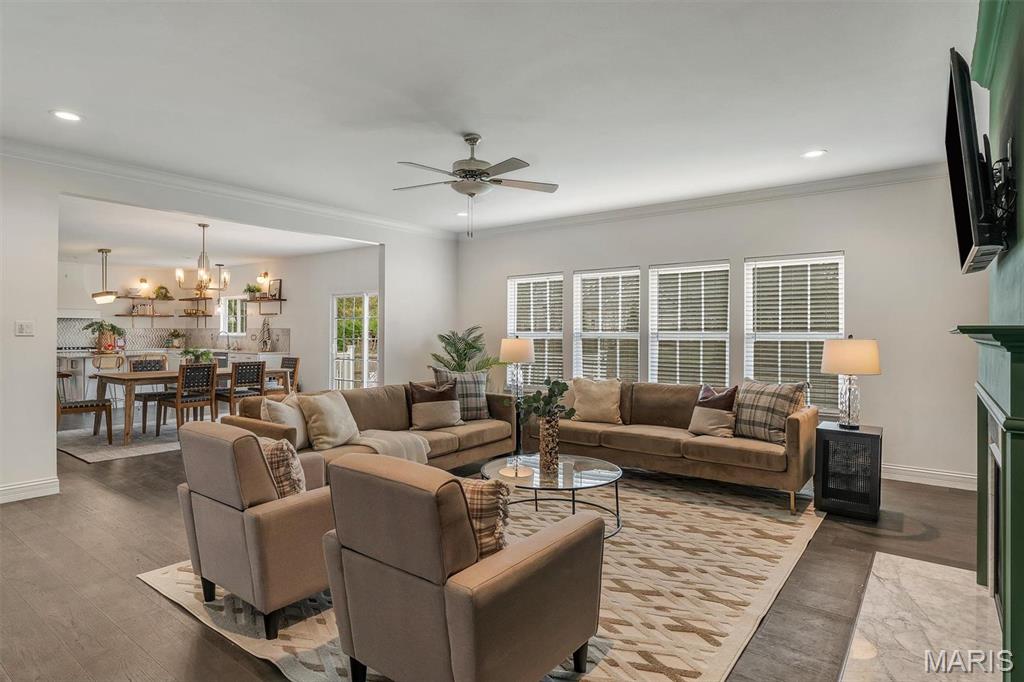 1316 Bopp Road St. Louis, MO 63131 - Photo 9 of 58 Gallery Image 9