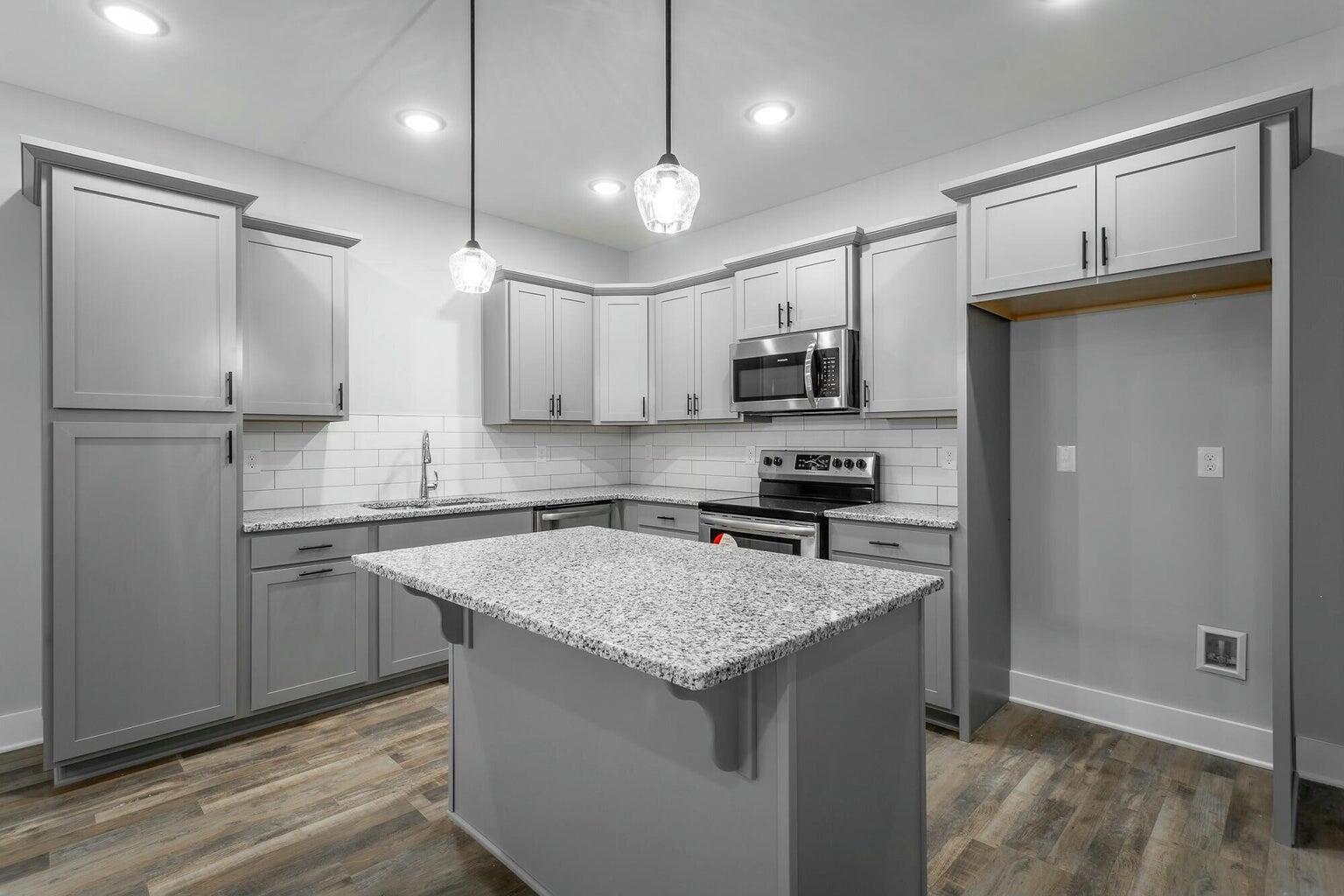 650 Ladd Avenue Chattanooga, TN 37405 - Photo 15 of 45 15