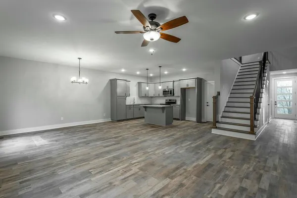 $2,300 | 650 Ladd Avenue, Chattanooga, TN 37405