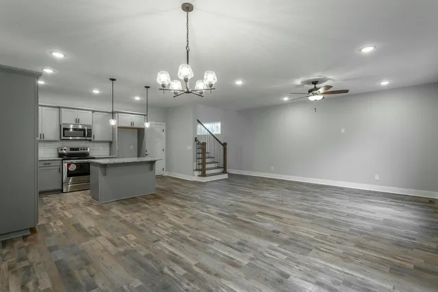 $2,300 | 650 Ladd Avenue, Chattanooga, TN 37405