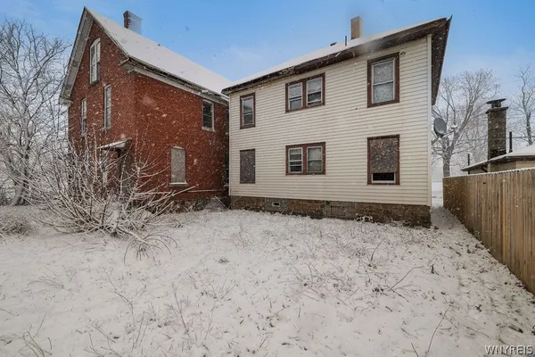 $119,900 | 352 9th Street, Niagara Falls, NY 14303