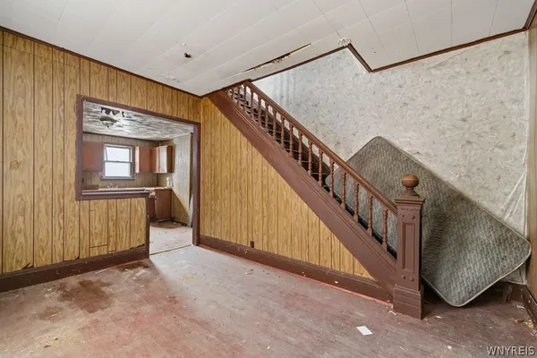 $119,900 | 352 9th Street, Niagara Falls, NY 14303