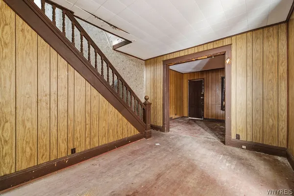 $119,900 | 352 9th Street, Niagara Falls, NY 14303