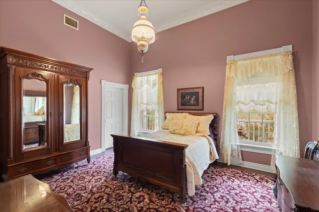a view of livingroom with hardwood floor and ceiling fan
