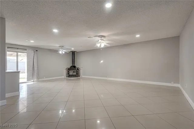 $1,930 | 800 Slayton Drive, Las Vegas, NV 89107