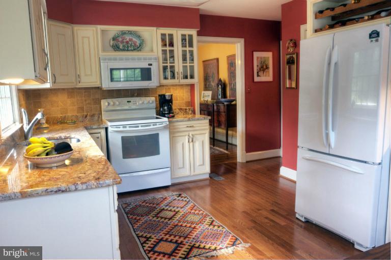 17 Brice Road Annapolis, MD 21409 - Photo 13 of 30 Kitchen