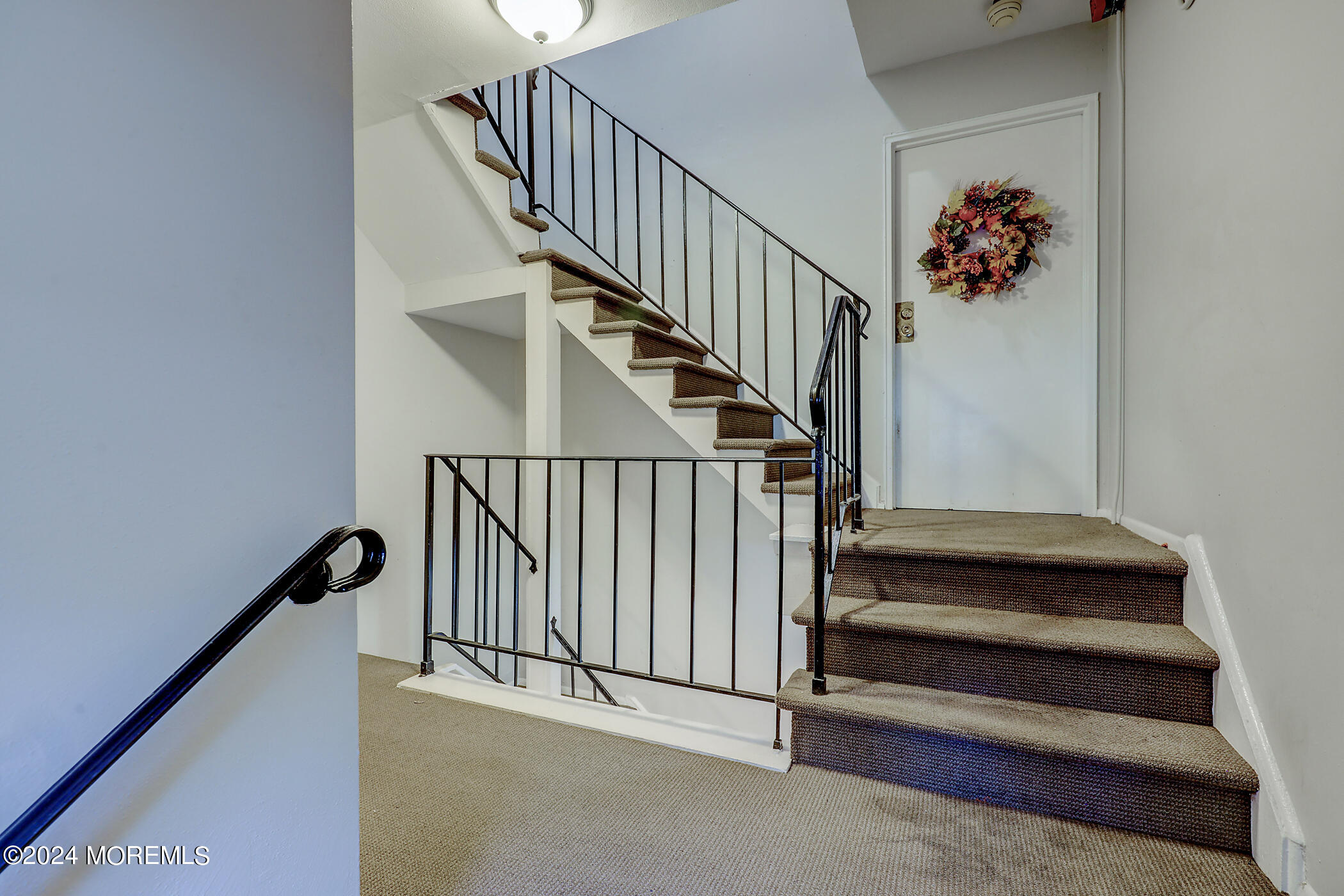 200 Portland Road, Unit D13 Highlands, NJ 07732 - Photo 4 of 35 6 - Front Entry