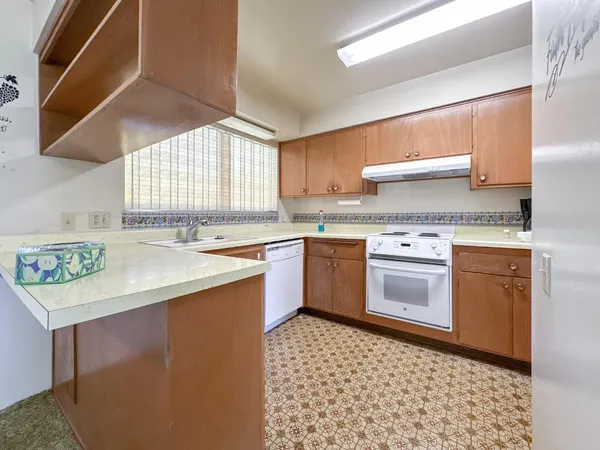 $330,000 | 169 Rainier Circle, Vacaville, CA 95687
