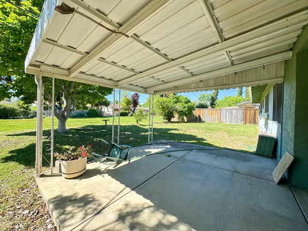 $330,000 | 169 Rainier Circle, Vacaville, CA 95687