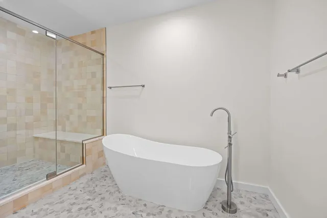 $1,350,000 | 4437 North Whipple Street, Chicago, IL 60625