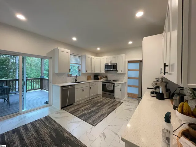 $519,000 | 155 Cane Creek Way, Campobello, SC 29322