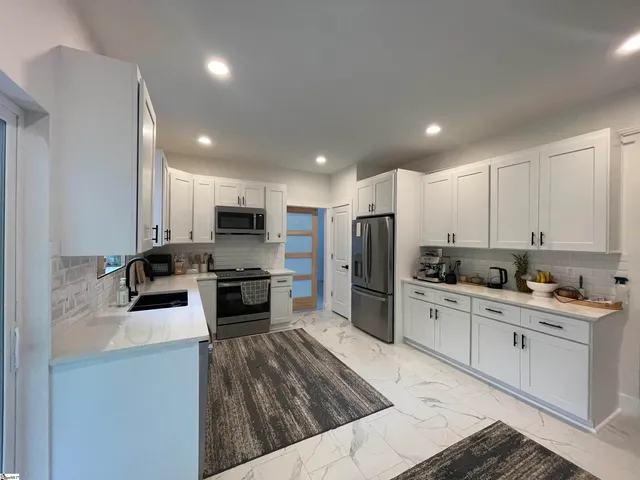 $519,000 | 155 Cane Creek Way, Campobello, SC 29322