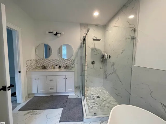 $519,000 | 155 Cane Creek Way, Campobello, SC 29322