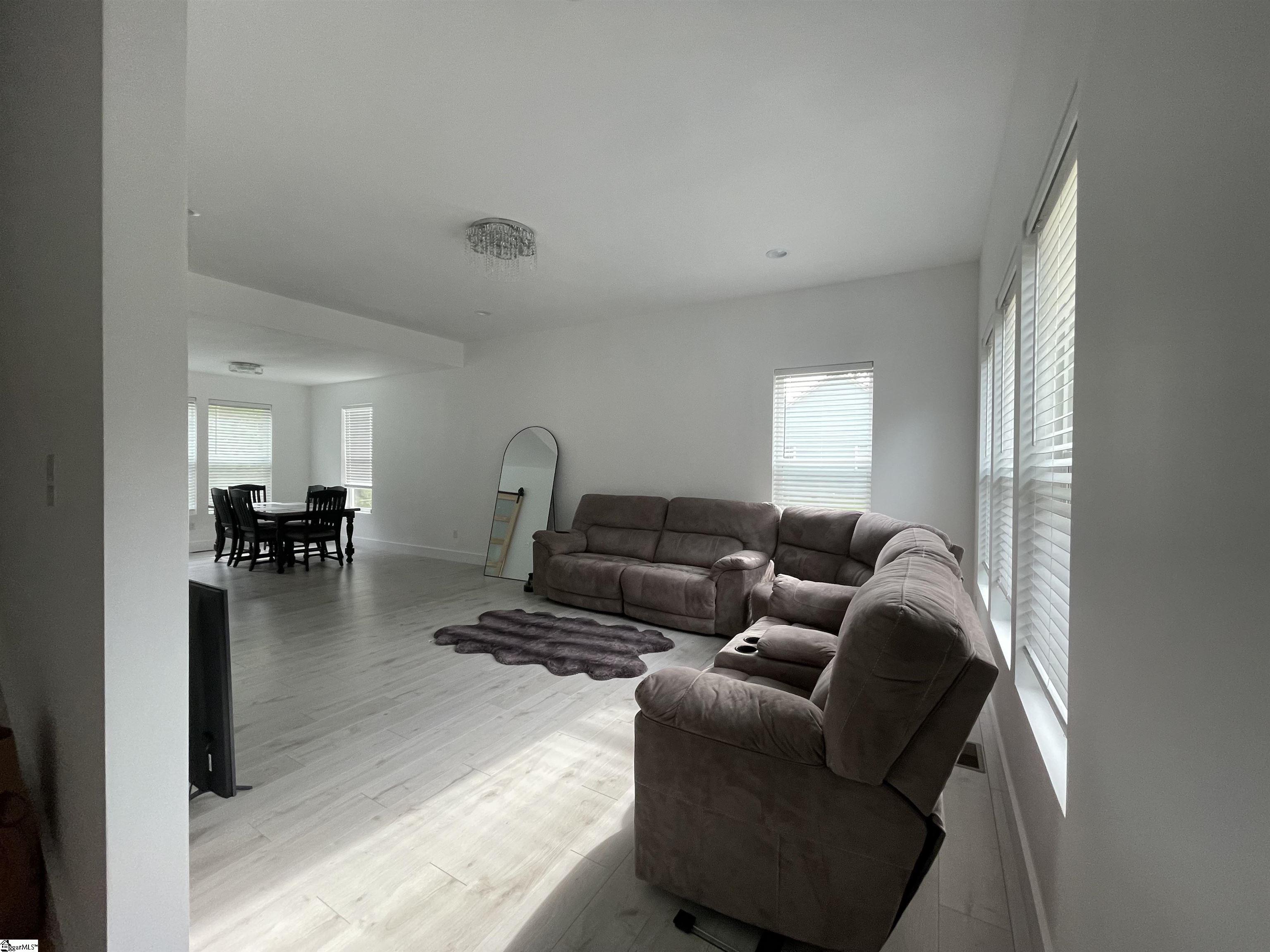 155 Cane Creek Way Campobello, SC 29322 - Photo 7 of 27