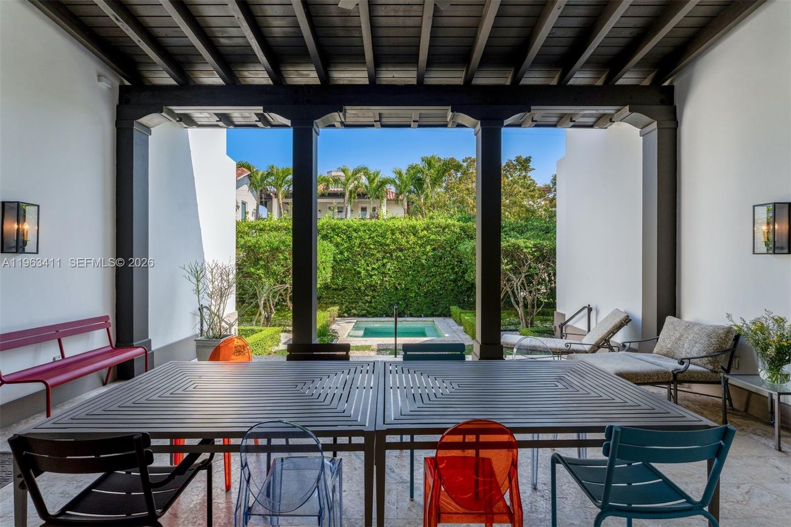 465 Hampton Lane Key Biscayne, FL 33149 - Photo 14 of 41 COVERED LOGGIA