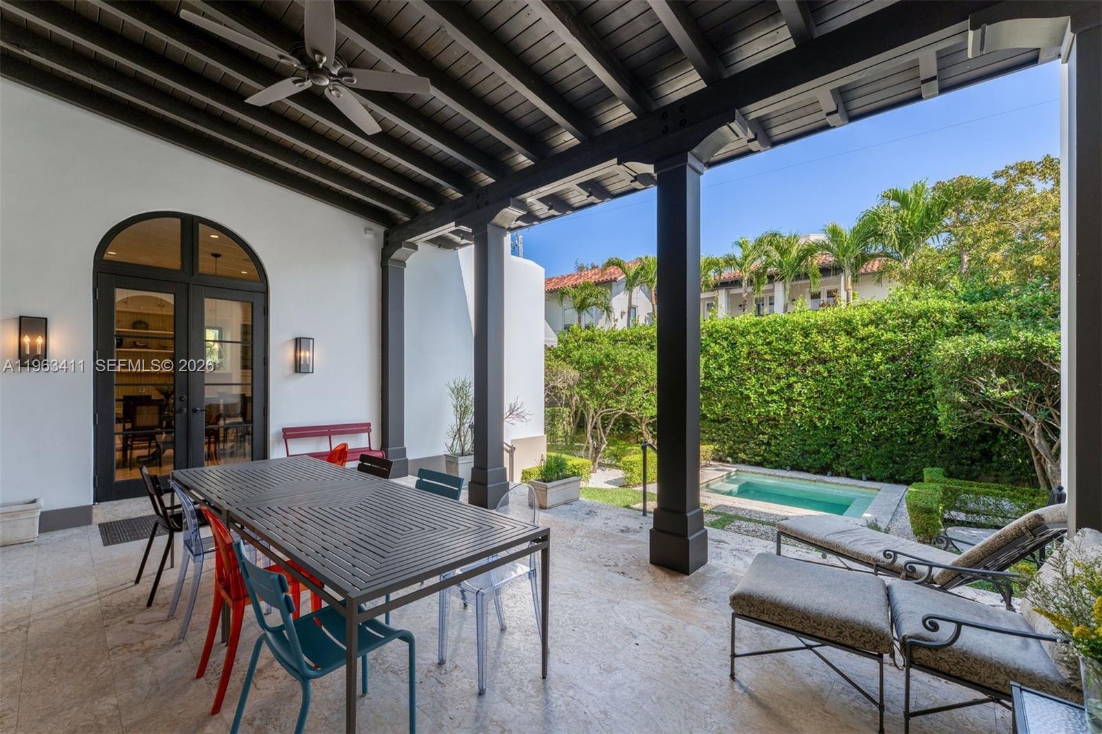 465 Hampton Lane Key Biscayne, FL 33149 - Photo 16 of 41 COVERED LOGGIA