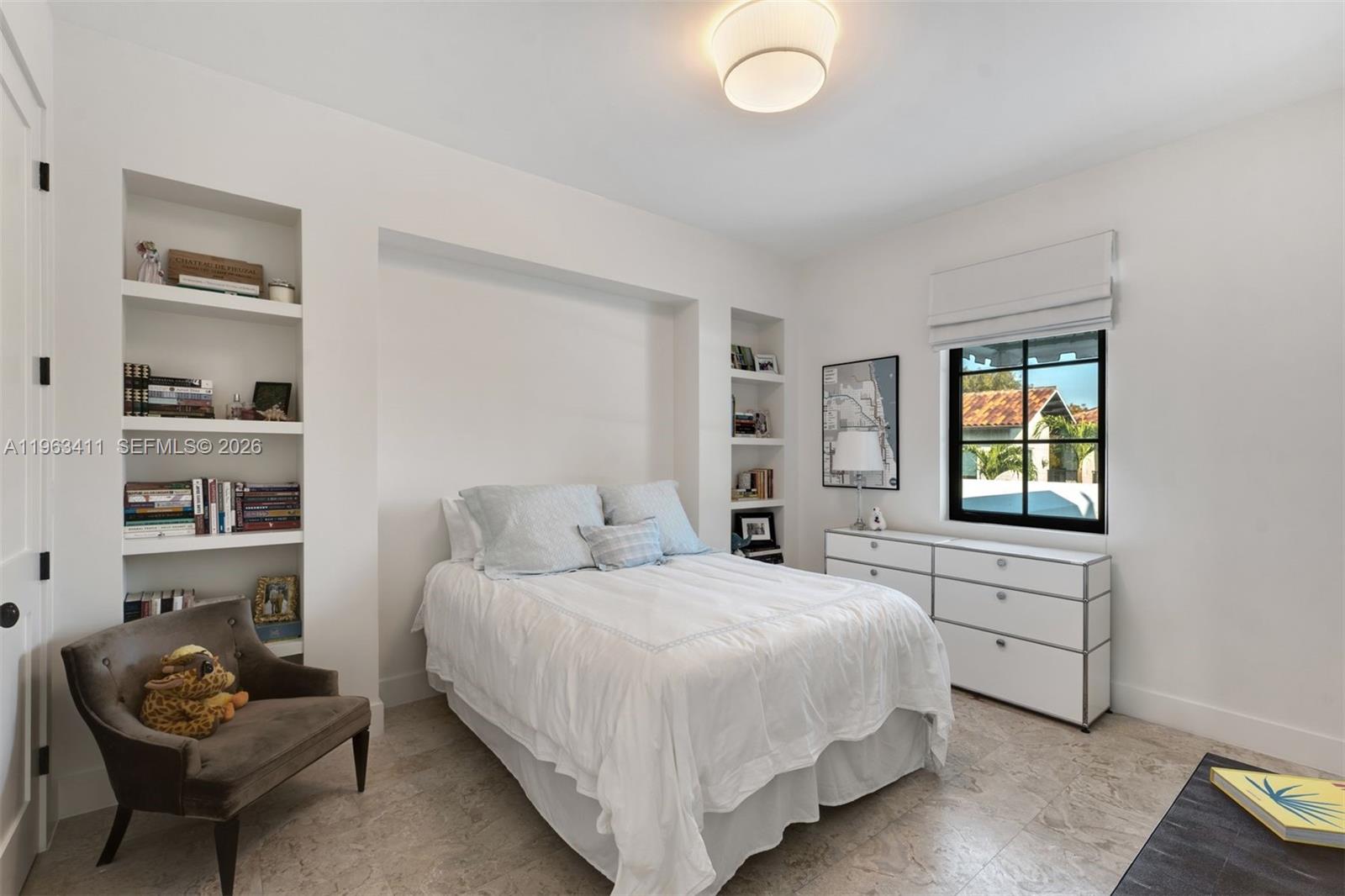 465 Hampton Lane Key Biscayne, FL 33149 - Photo 37 of 41 3RD BEDROOM