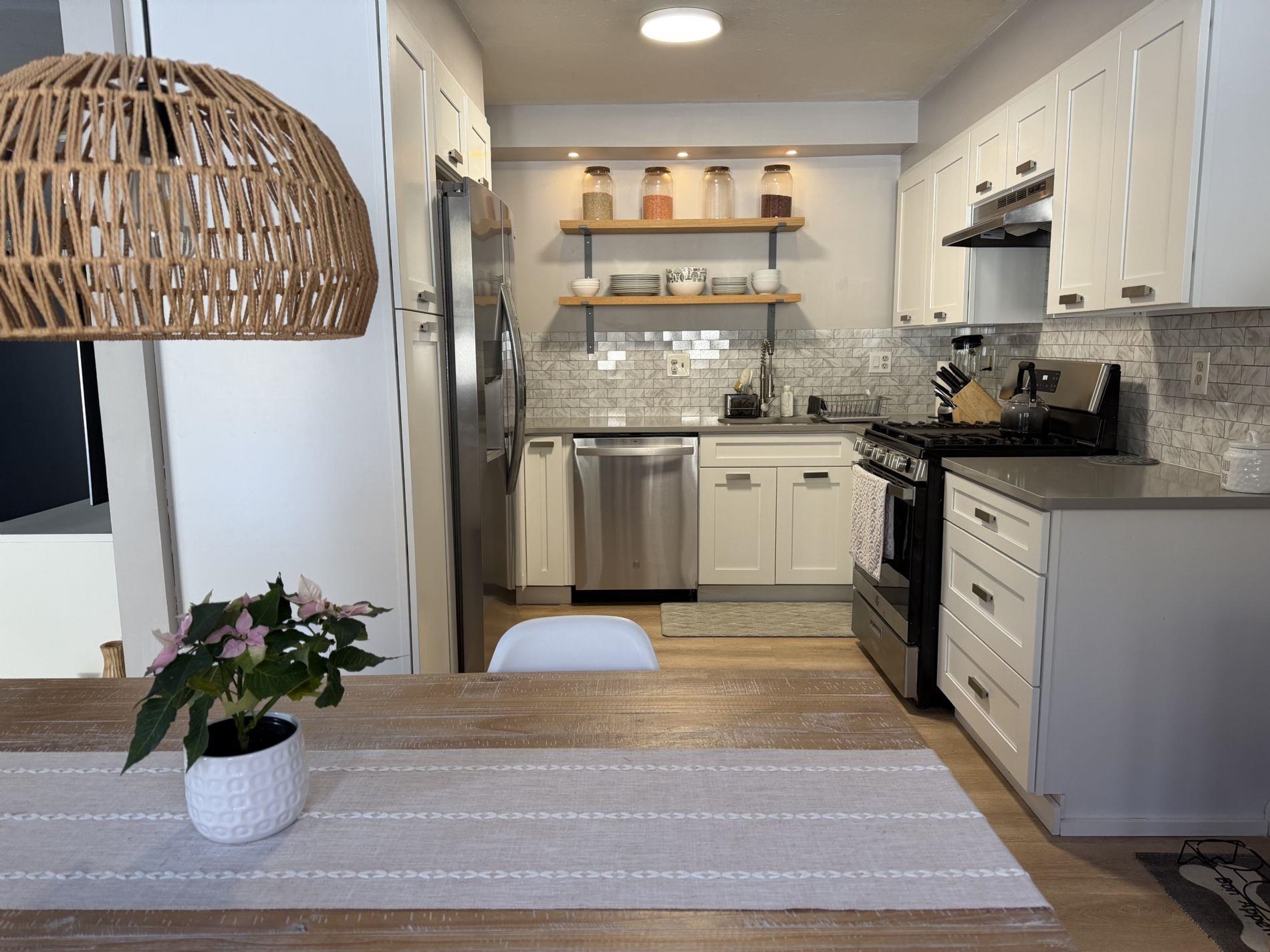 38 Tideview Drive Dover, NH 03820 - Photo 2 of 26