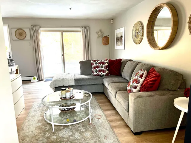 $379,000 | 38 Tideview Drive, Dover, NH 03820