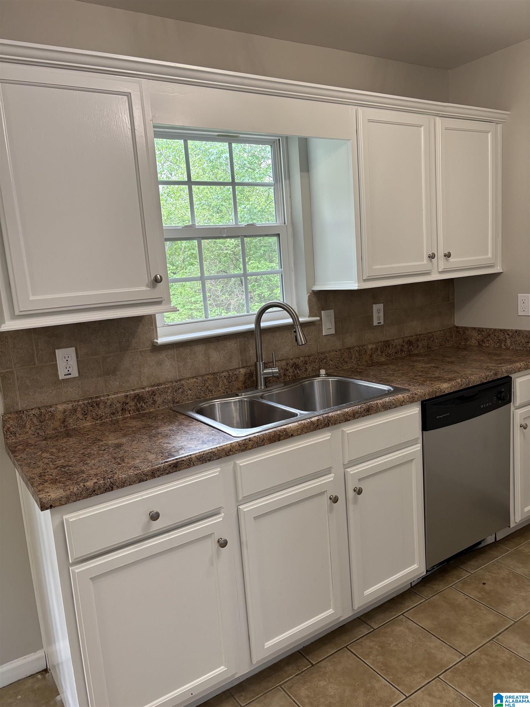 684 Vaughn Road Trafford, AL 35172 - Photo 16 of 21