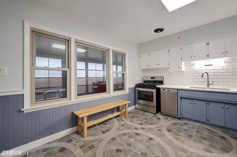 $399,000 | 316 South Mt Prospect Road, Mount Prospect, IL 60056