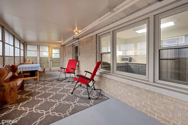 $399,000 | 316 South Mt Prospect Road, Mount Prospect, IL 60056