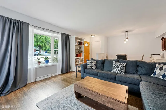 $399,000 | 316 South Mt Prospect Road, Mount Prospect, IL 60056