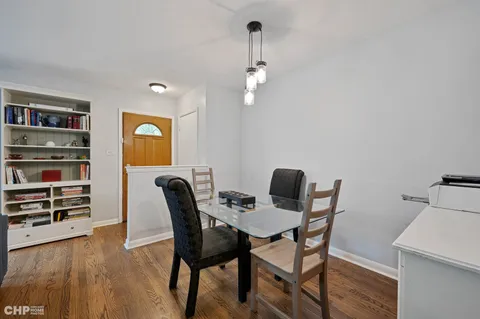 $399,000 | 316 South Mt Prospect Road, Mount Prospect, IL 60056