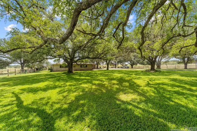 $2,000,000 | 355 Pine Meadow Road, Seguin, TX 78155
