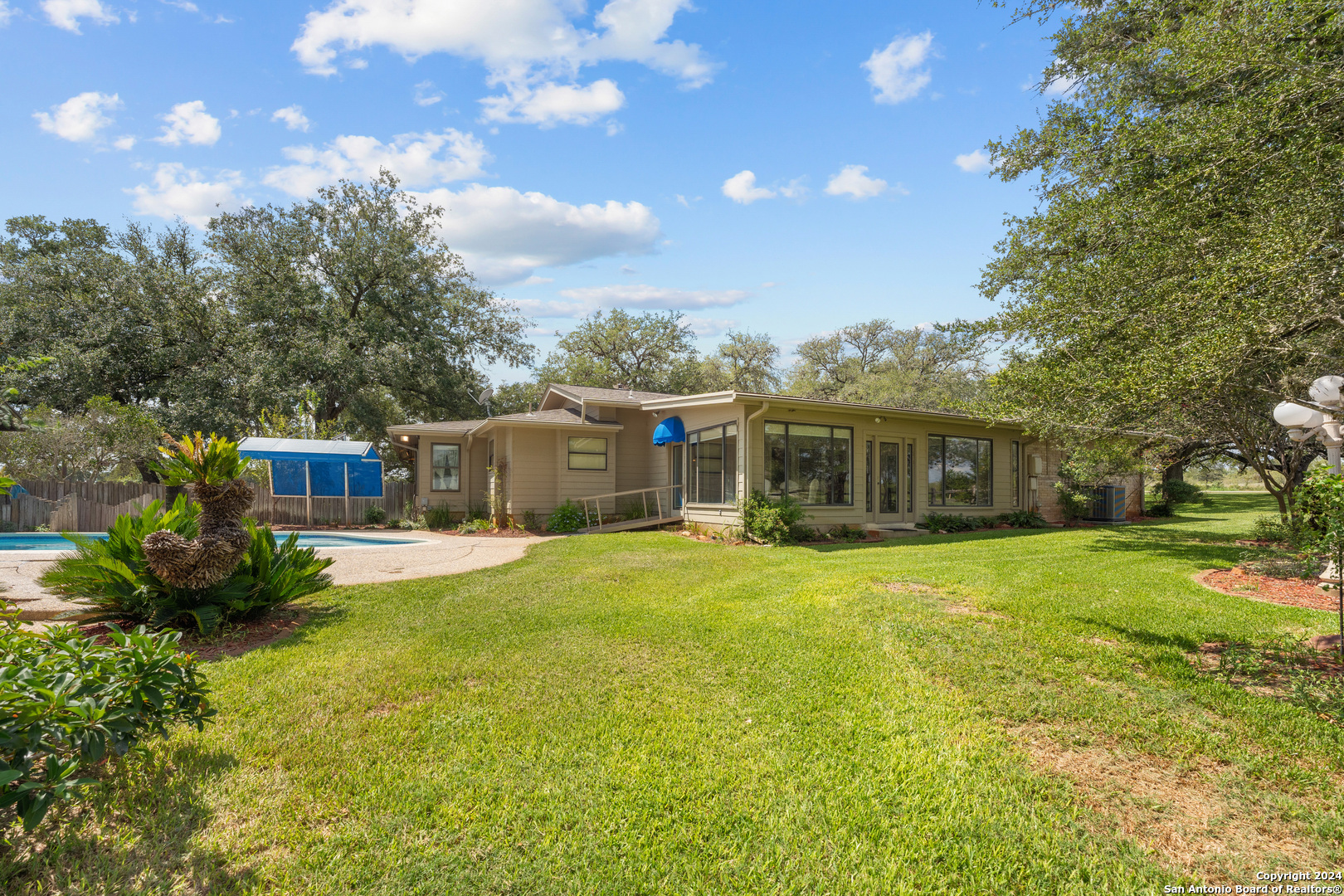 355 Pine Meadow Road Seguin, TX 78155 - Photo 2 of 51