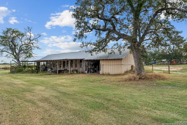 $2,000,000 | 355 Pine Meadow Road, Seguin, TX 78155