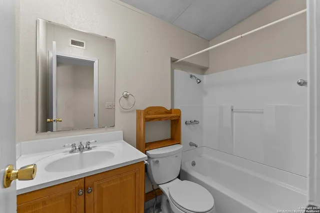 $2,000,000 | 355 Pine Meadow Road, Seguin, TX 78155