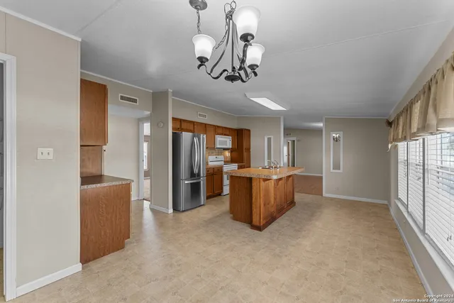 $2,000,000 | 355 Pine Meadow Road, Seguin, TX 78155