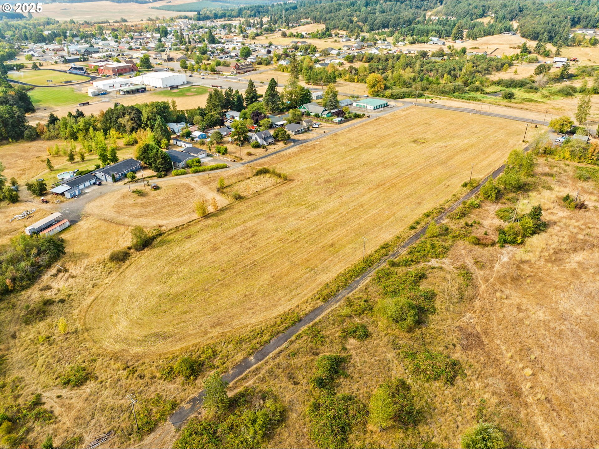 Oak Street Monroe, OR 97456 - Photo 4 of 12 a view of an ocean