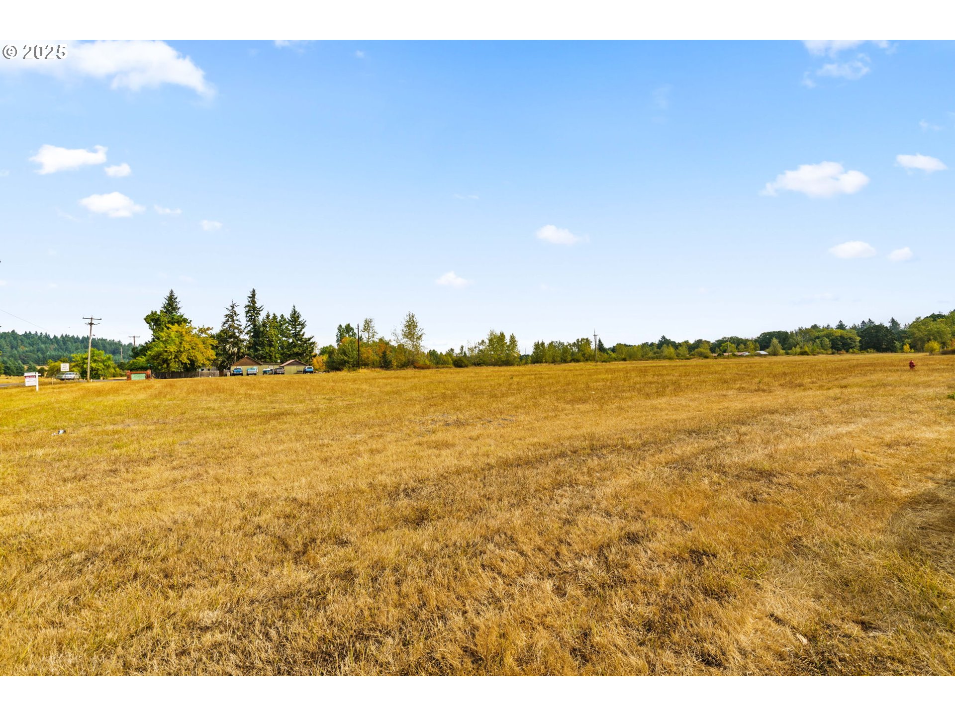 Oak Street Monroe, OR 97456 - Photo 10 of 12 a view of an ocean and beach