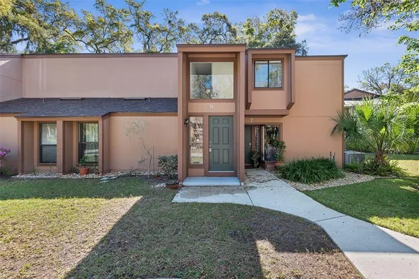 $179,900 | 8 Oakmont Court, Unit 8, Palm Coast, FL 32137