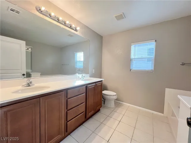 $2,000 | 428 Redruth Drive, Las Vegas, NV 89178