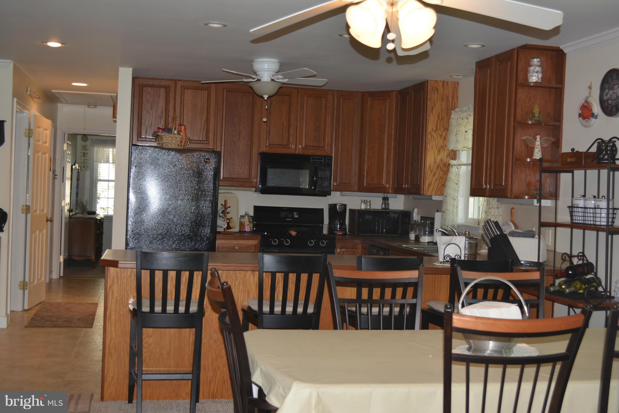 98 South Shore Road Elkton, MD 21921 - Photo 11 of 17 Dining/Kitchen